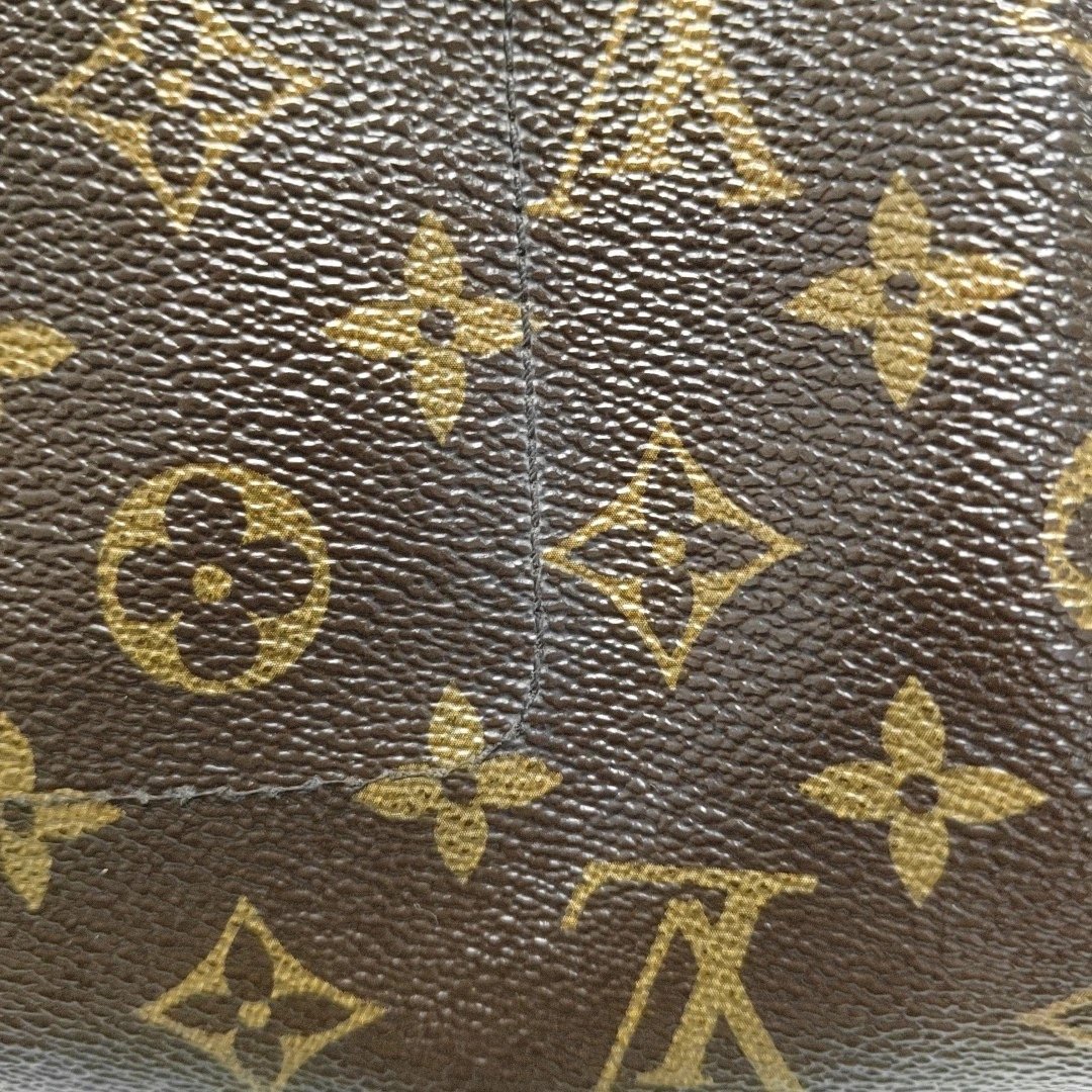 LOUIS VUITTON FAVORITE medium-sized brown coated canvas vintage handbag with gold hardware (90% New)